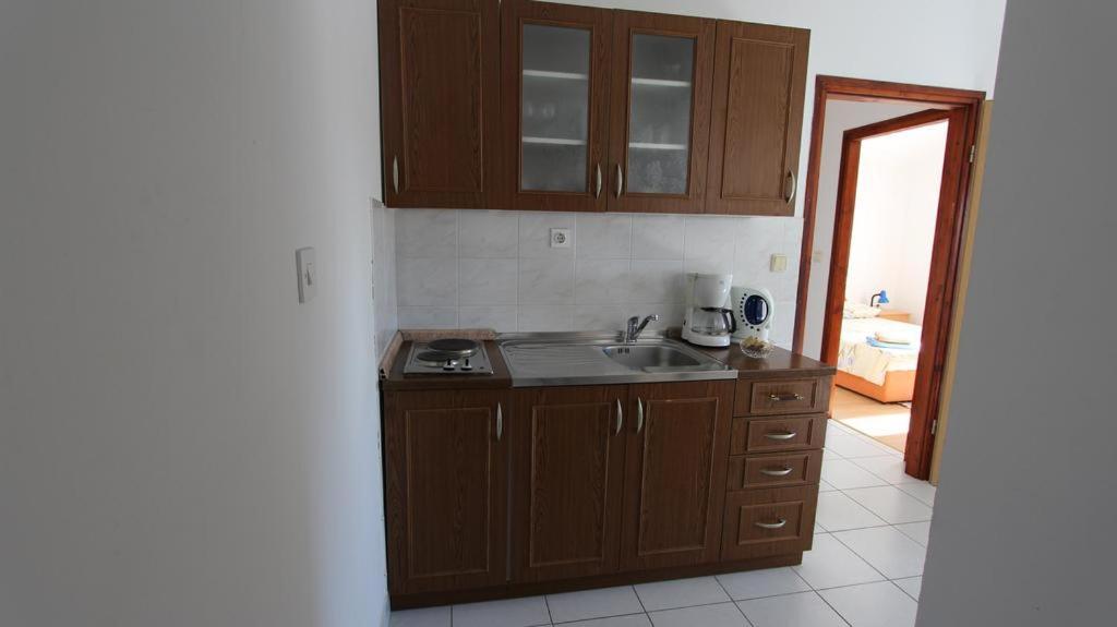 Apartments Ravlic Malinska Exterior foto